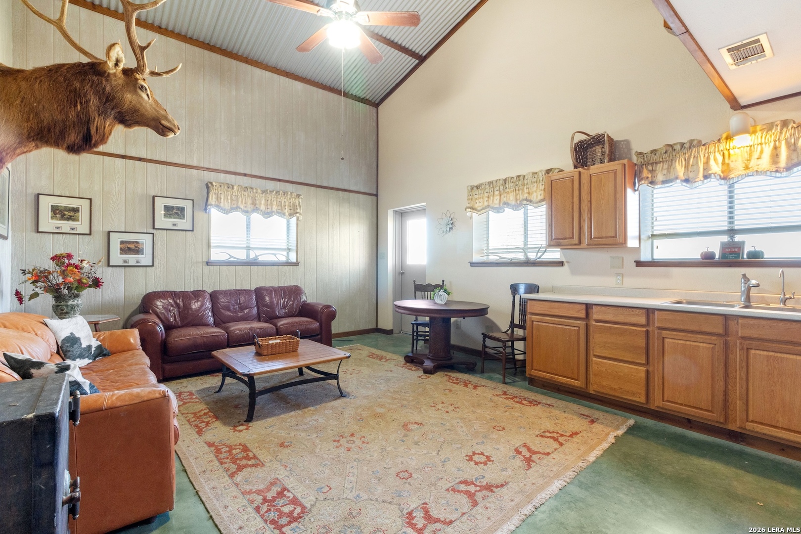 647 Funf Kinder Road Fredericksburg TX 78624