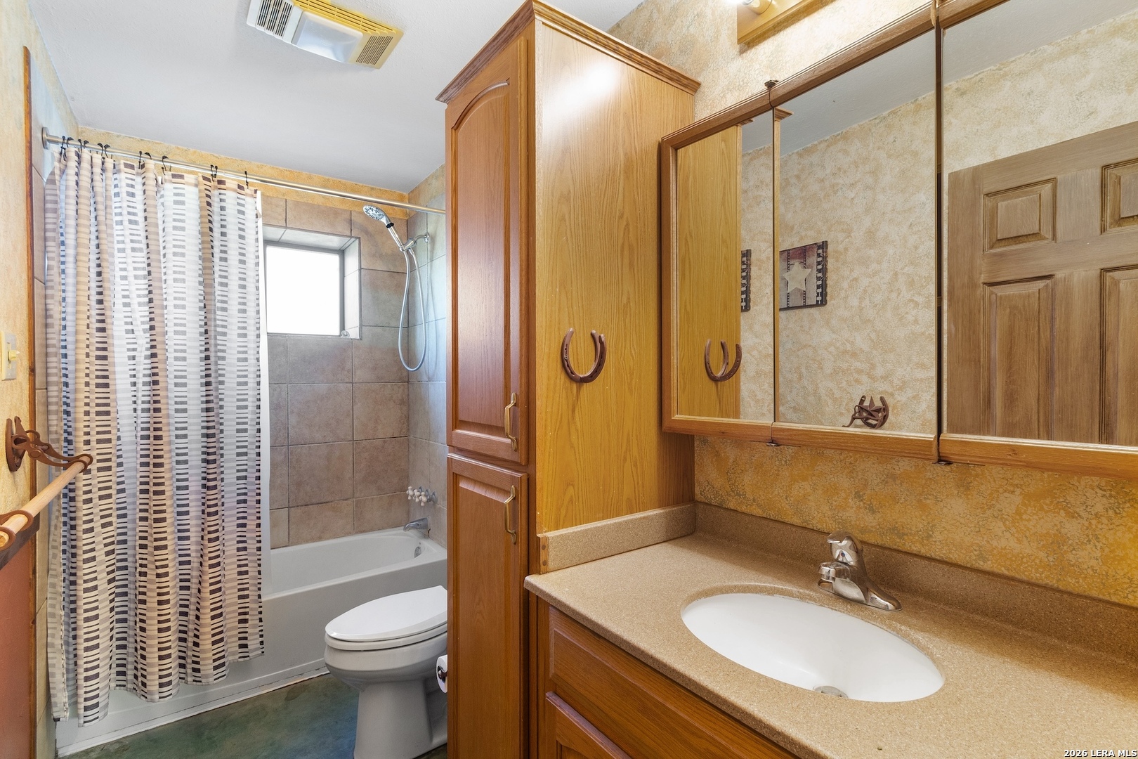 647 Funf Kinder Road Fredericksburg TX 78624