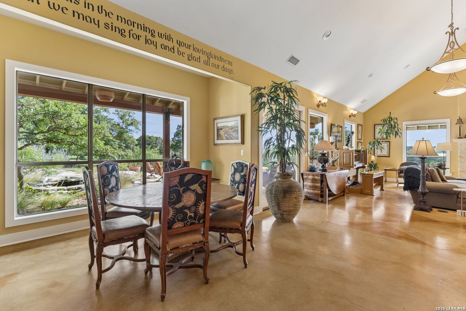 306 Charles Kerrville TX 78028