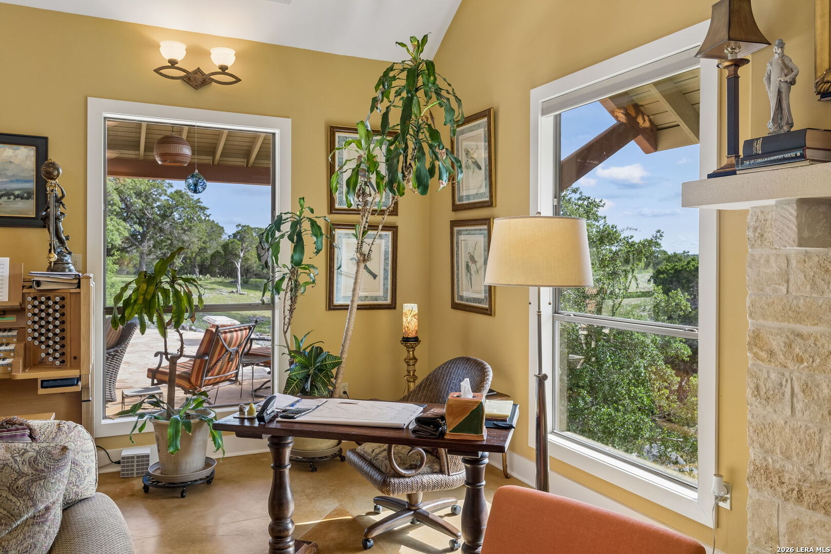 306 Charles Kerrville TX 78028