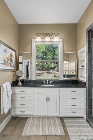 306 Charles Kerrville TX 78028