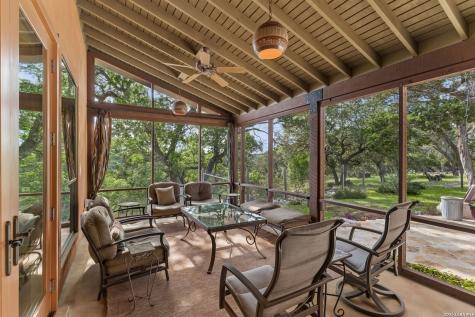 306 Charles Kerrville TX 78028