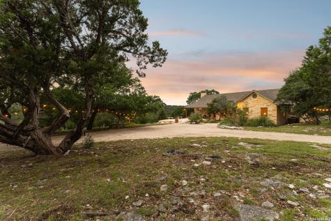 306 Charles Kerrville TX 78028