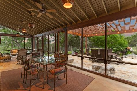 306 Charles Kerrville TX 78028