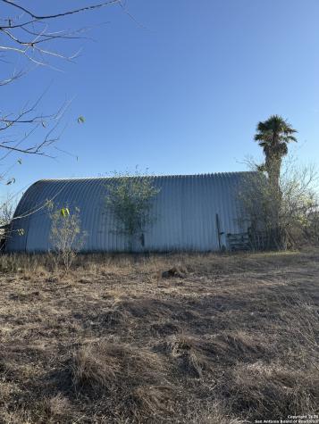 888 S Us Highway 281 Pleasanton TX 78064
