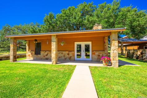 3355 Jim Brite Road Pleasanton TX 78064