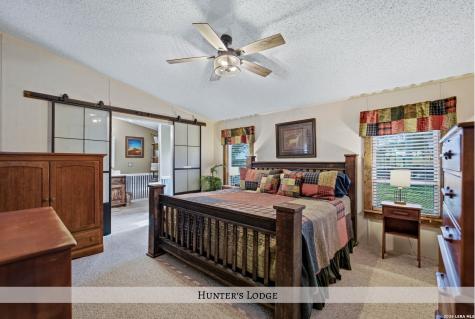 1958 County Road 237 Falls City TX 78113