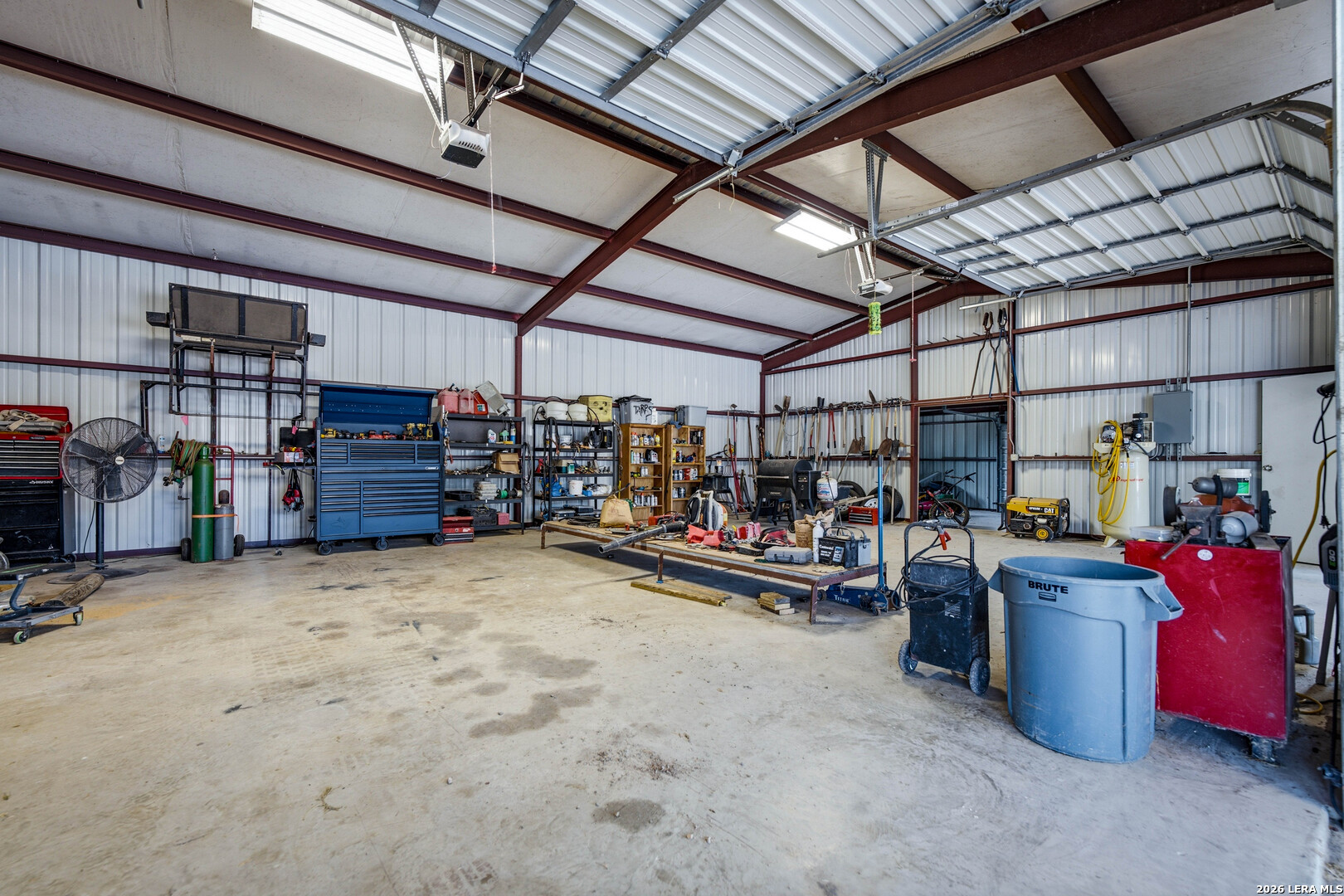 1958 County Road 237 Falls City TX 78113