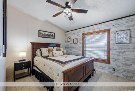 1958 County Road 237 Falls City TX 78113