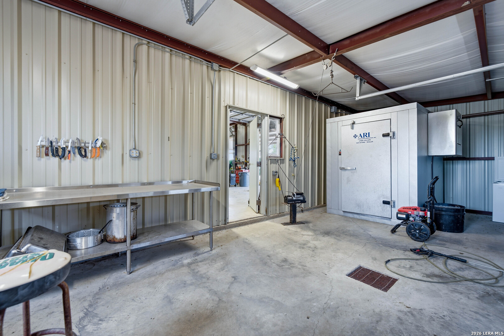 1958 County Road 237 Falls City TX 78113