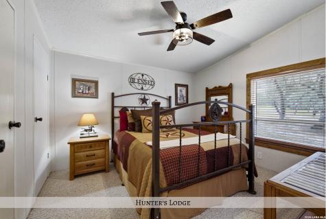 1958 County Road 237 Falls City TX 78113