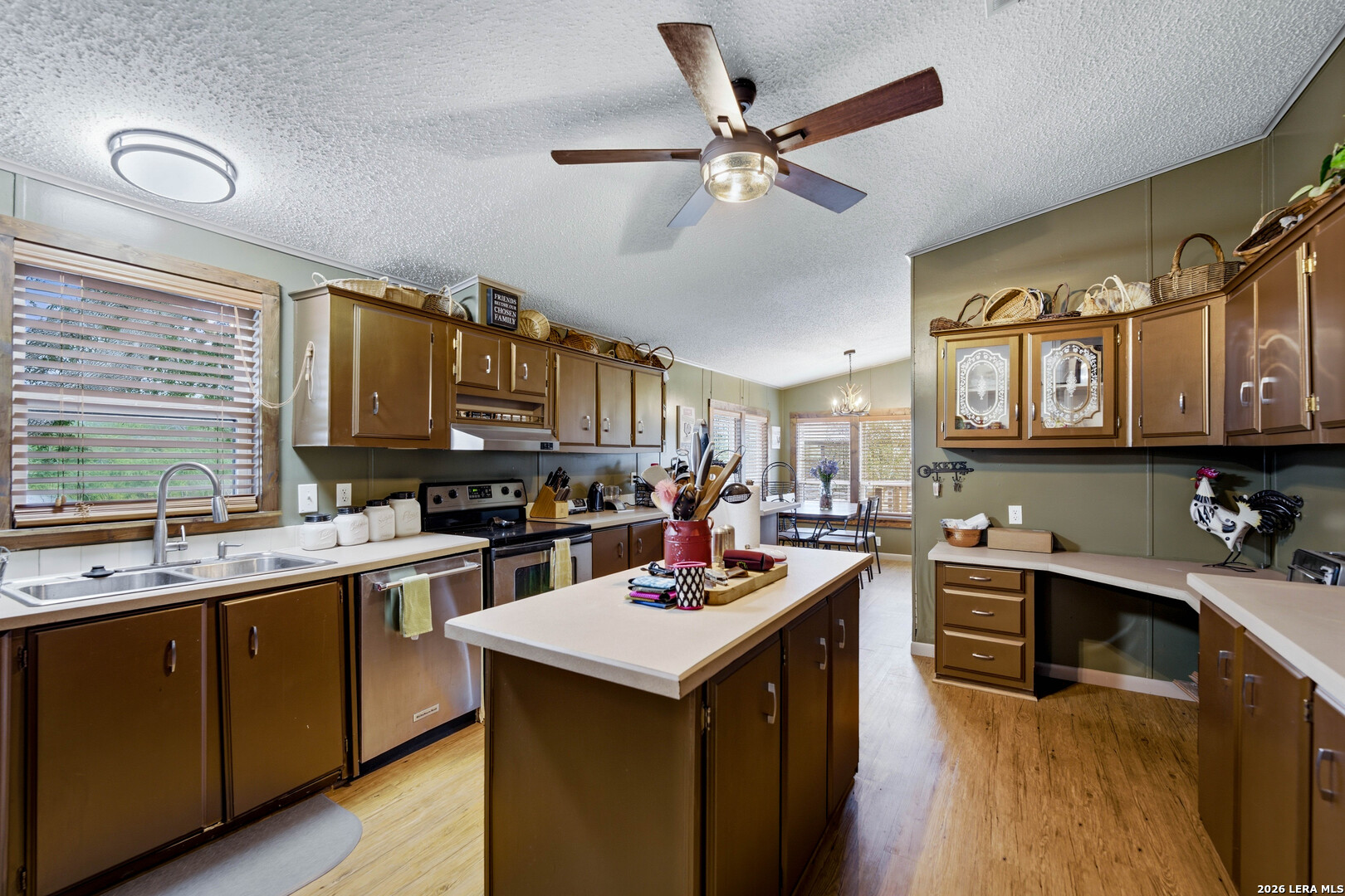 1958 County Road 237 Falls City TX 78113