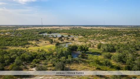 1958 County Road 237 Falls City TX 78113
