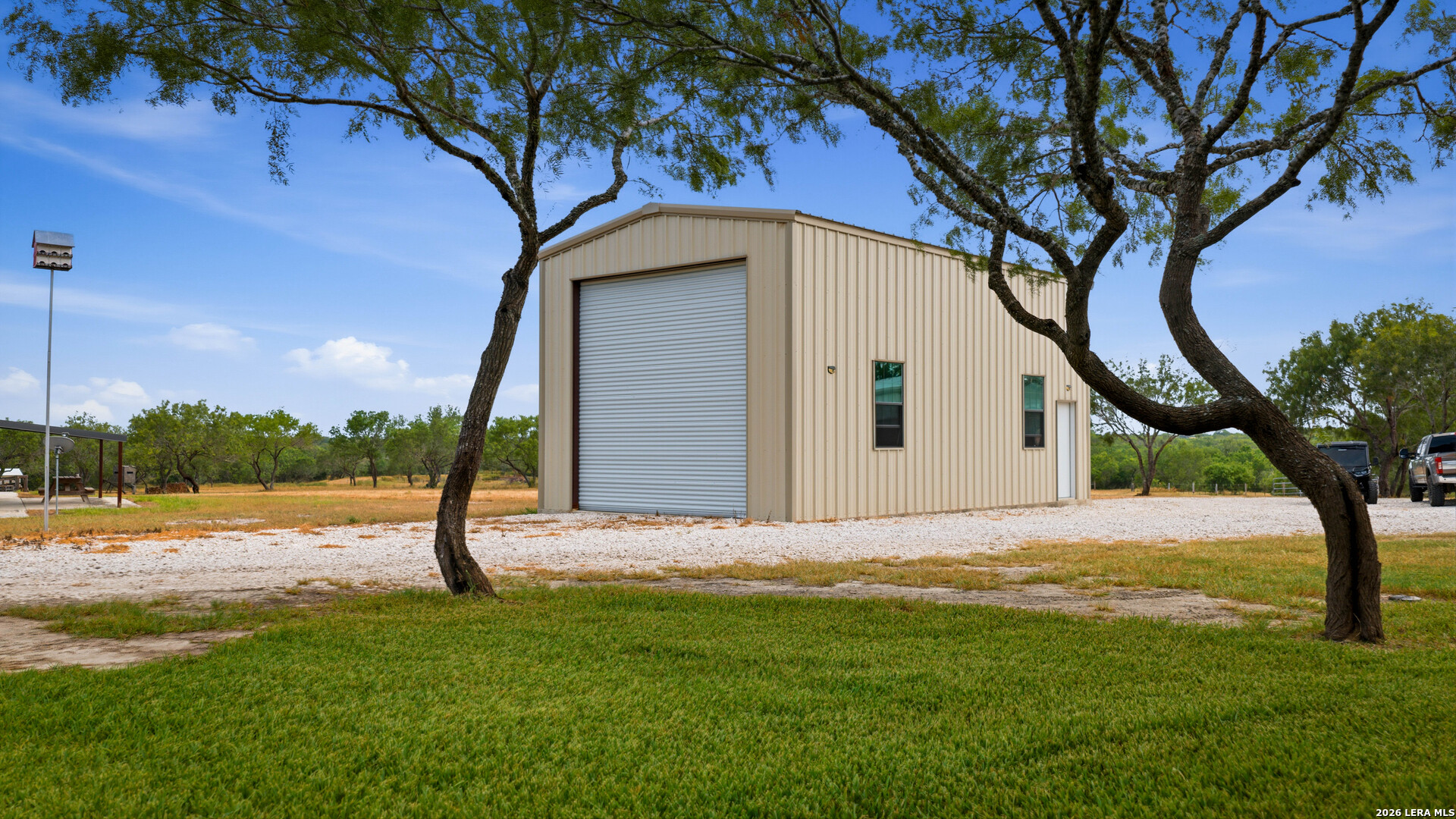 1958 County Road 237 Falls City TX 78113
