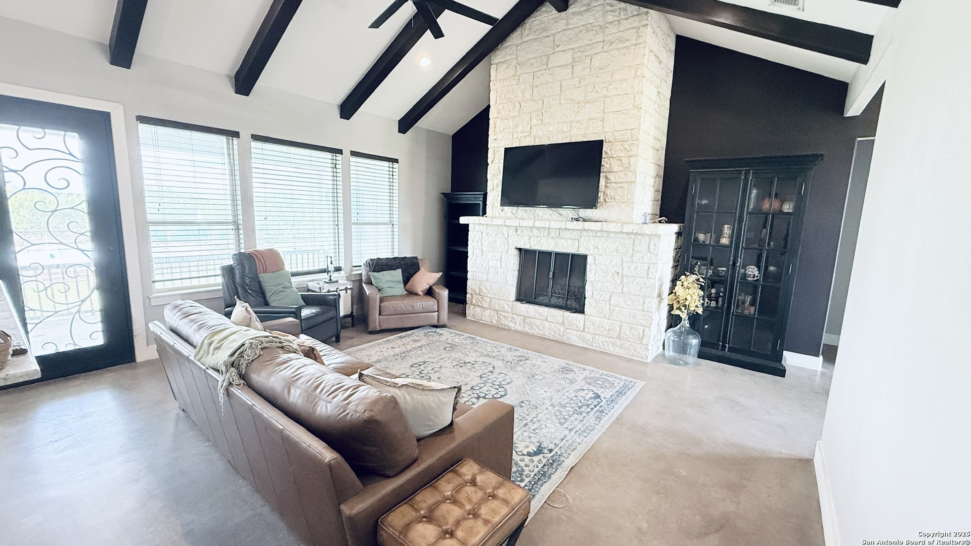 4947 Fm 2200 S Dhanis TX 78850