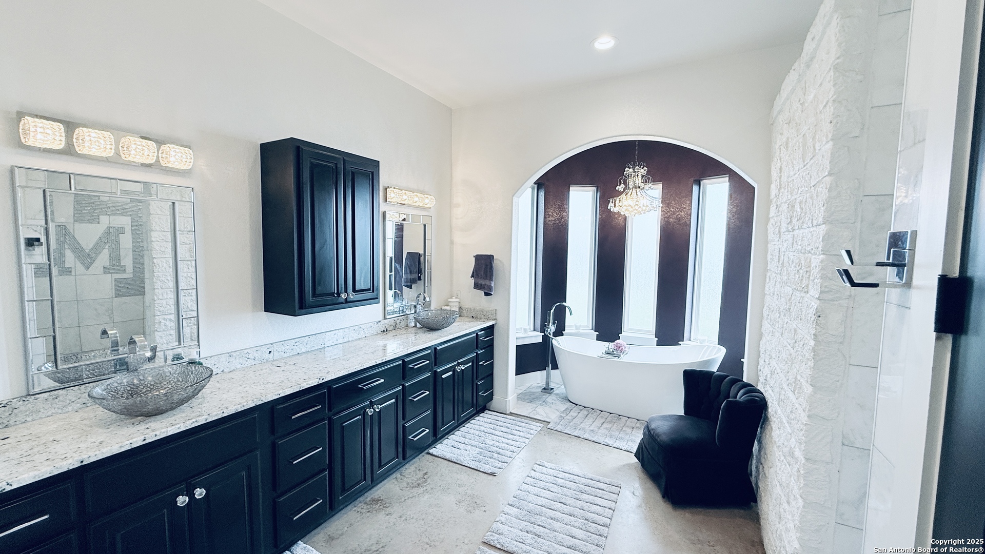 4947 Fm 2200 S Dhanis TX 78850