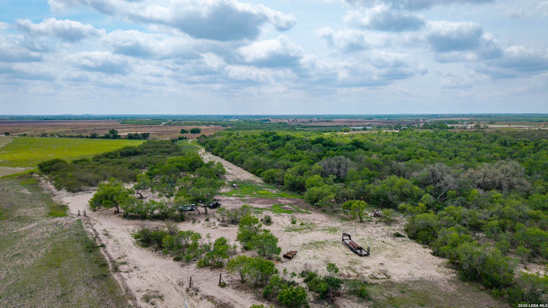 1251 County Road 210 Floresville TX 78114
