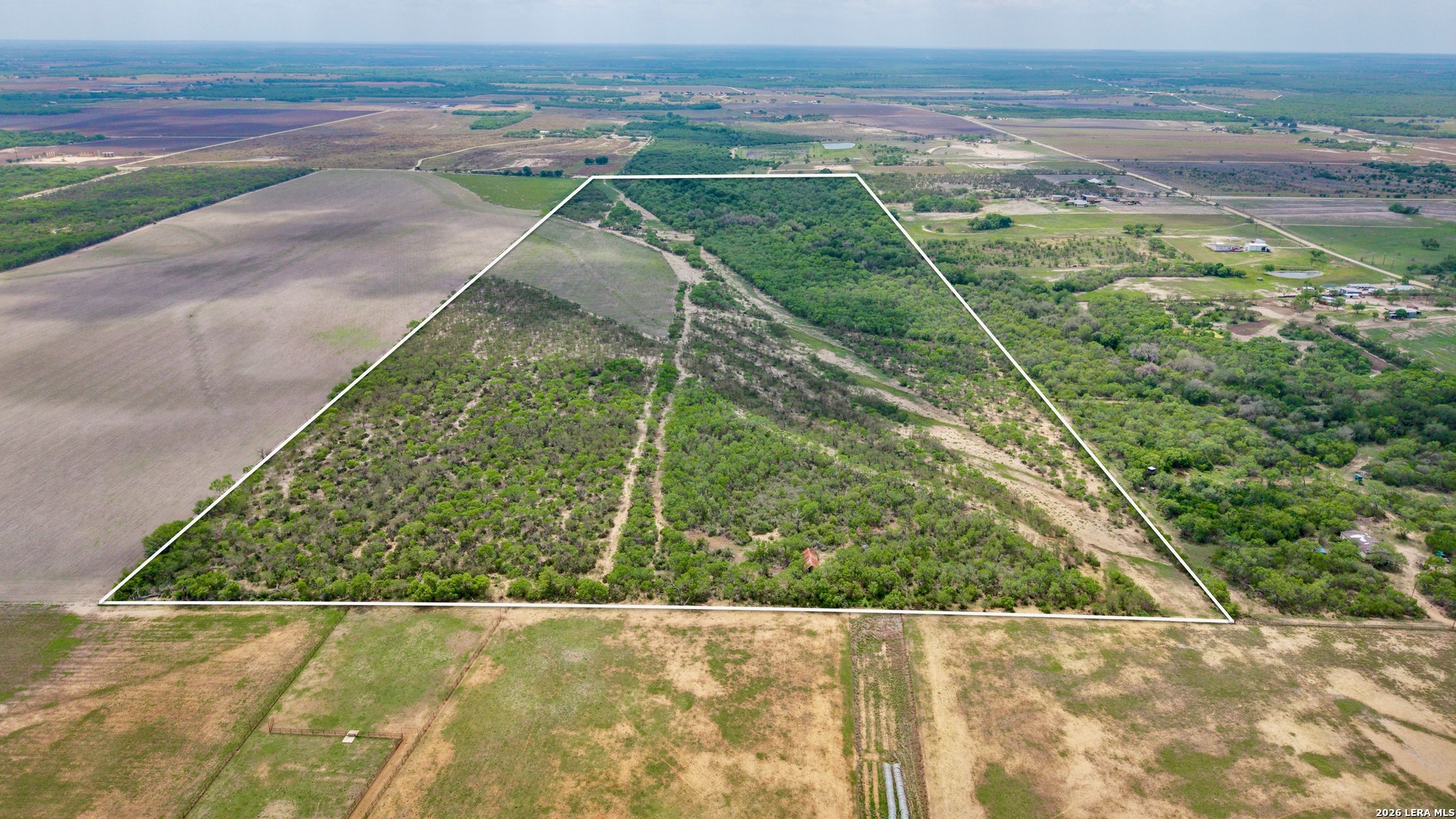 1251 County Road 210 Floresville TX 78114