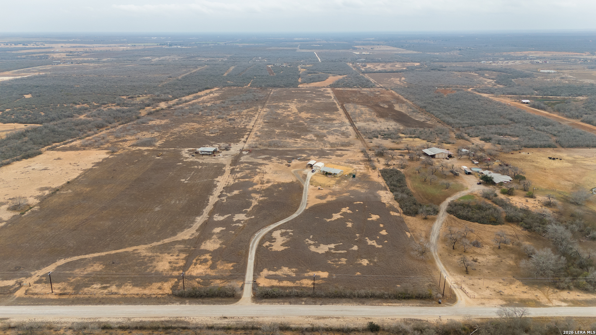 905 County Road 341 Jourdanton TX 78026