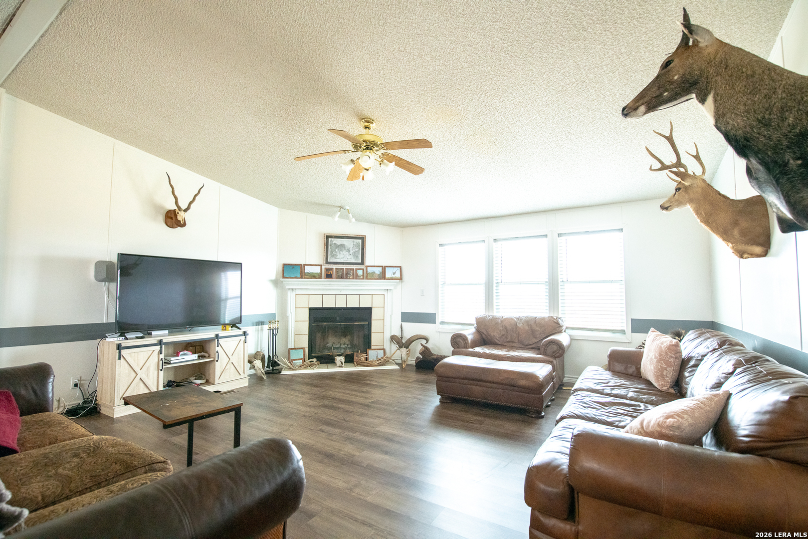 905 County Road 341 Jourdanton TX 78026