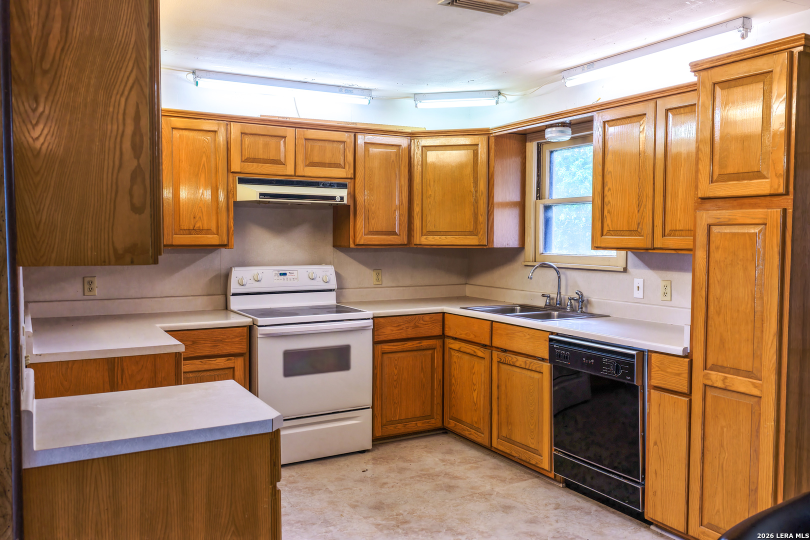 430 Watts Road Kingsbury TX 78638
