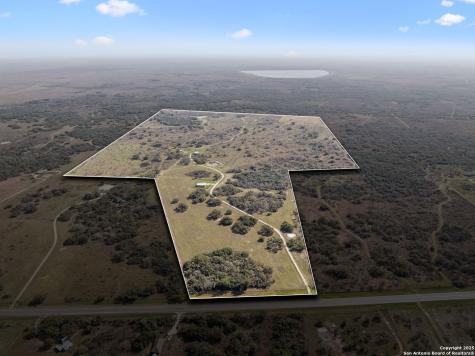 868 Us Highway 183 Refugio TX 78377