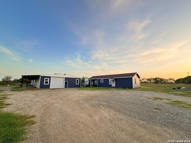 928 County Road 154 Pleasanton TX 78064