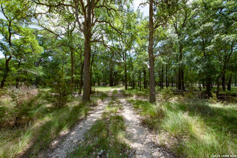 1634 Kallenberg -KLINKSEIK Fredericksburg TX 78624