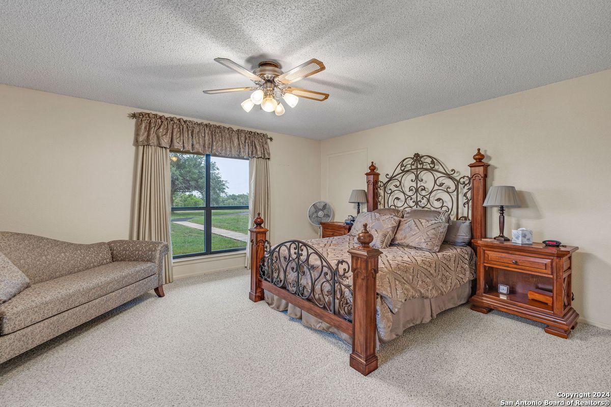 1555 Fm 3350 Jourdanton TX 78026