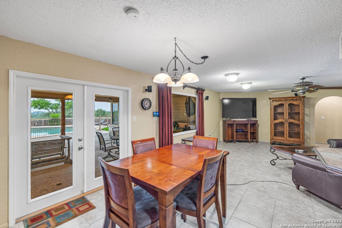 1555 Fm 3350 Jourdanton TX 78026