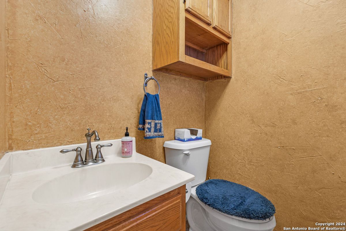 1555 Fm 3350 Jourdanton TX 78026