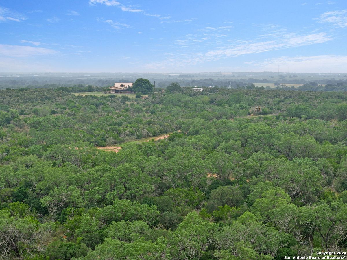 1555 Fm 3350 Jourdanton TX 78026