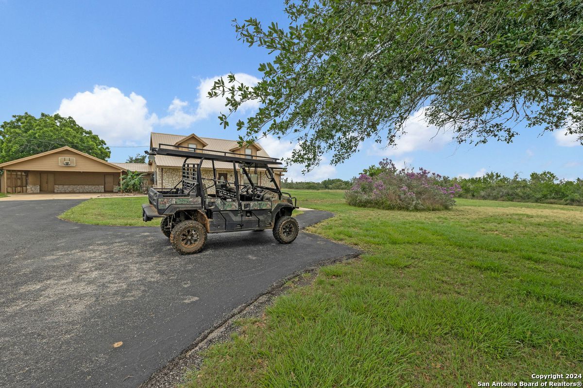 1555 Fm 3350 Jourdanton TX 78026