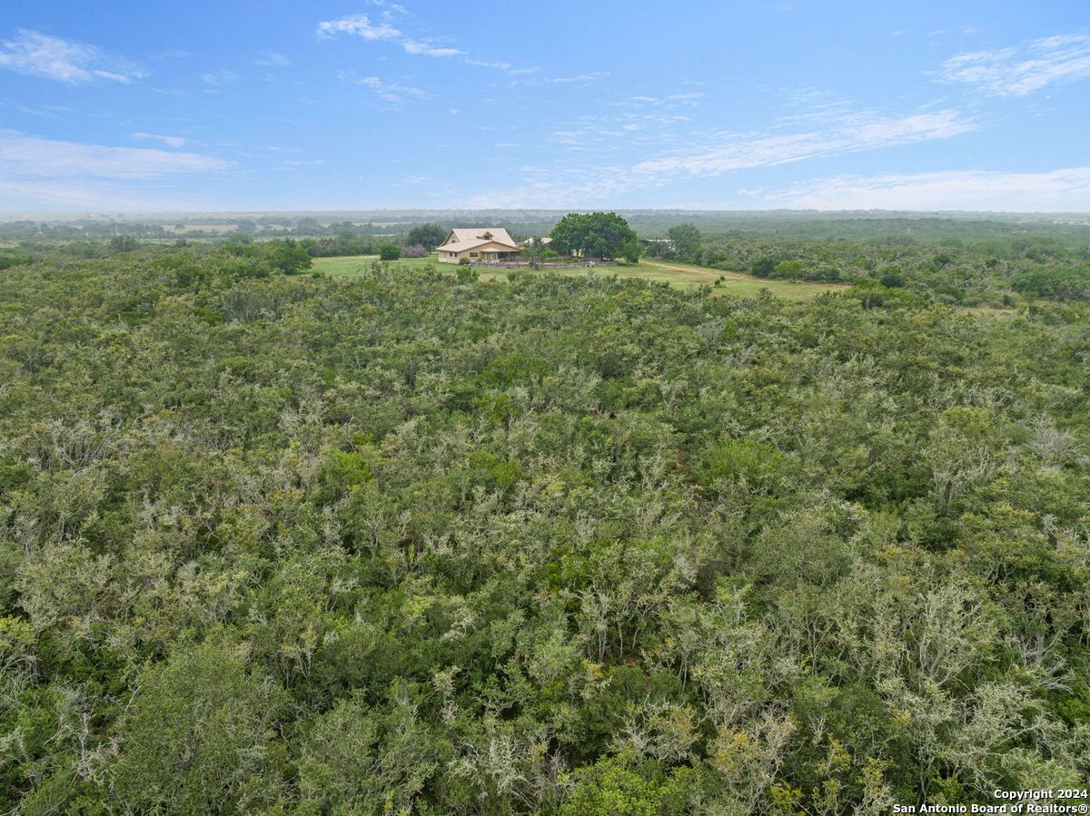 1555 Fm 3350 Jourdanton TX 78026