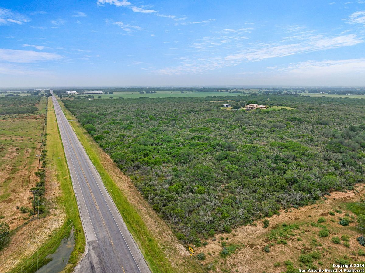 1555 Fm 3350 Jourdanton TX 78026