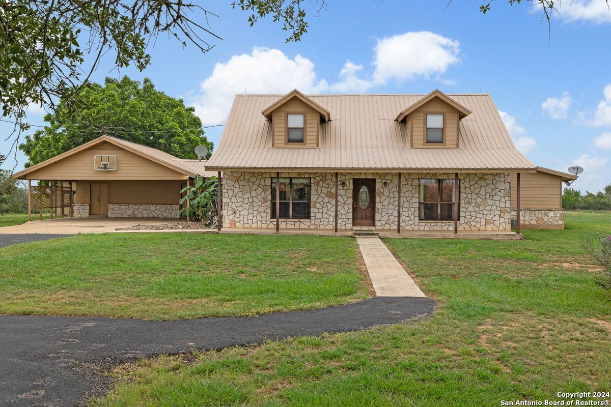 1555 Fm 3350 Jourdanton TX 78026