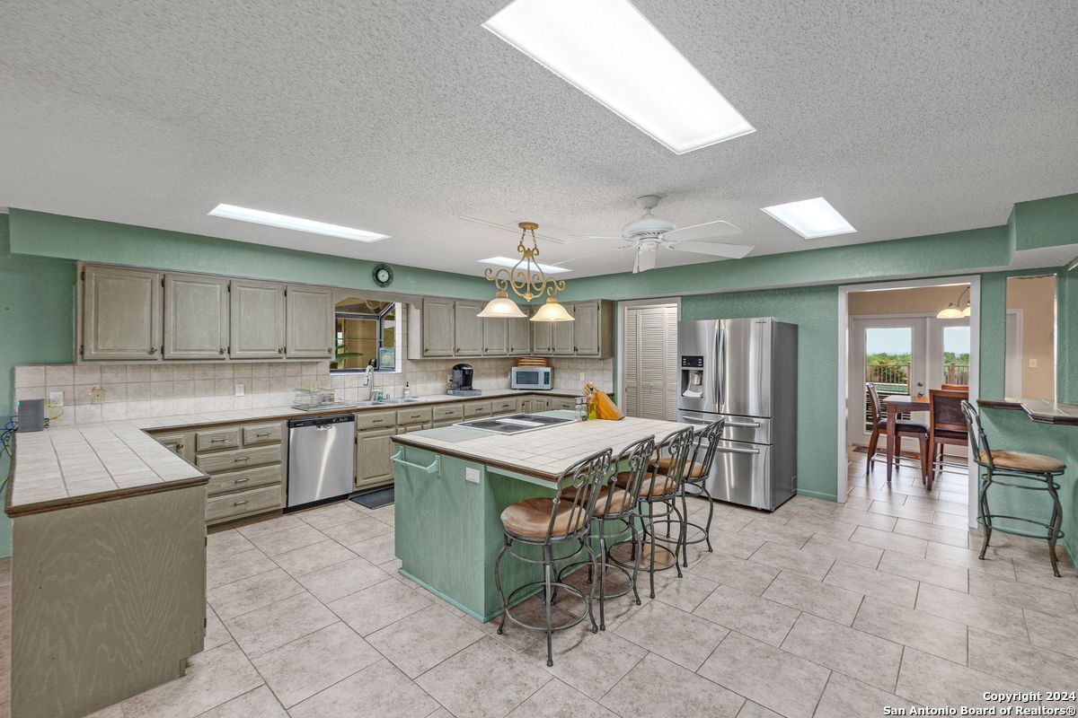 1555 Fm 3350 Jourdanton TX 78026