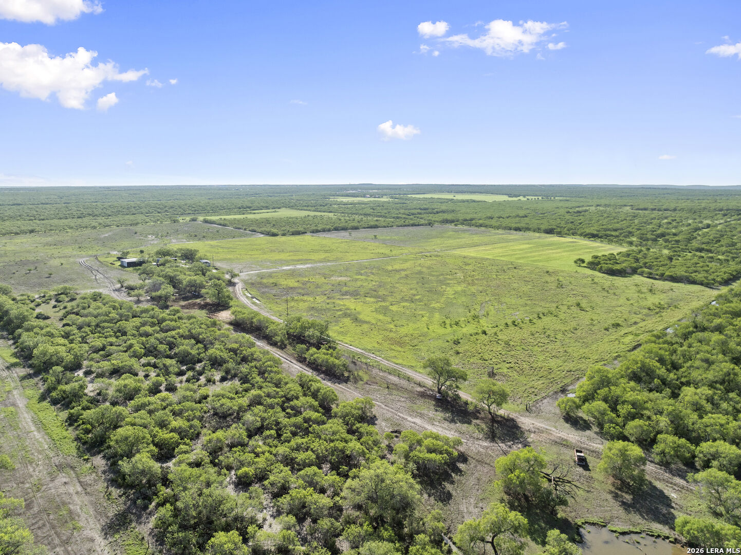 3407 Cr 215 Mccoy TX 78147