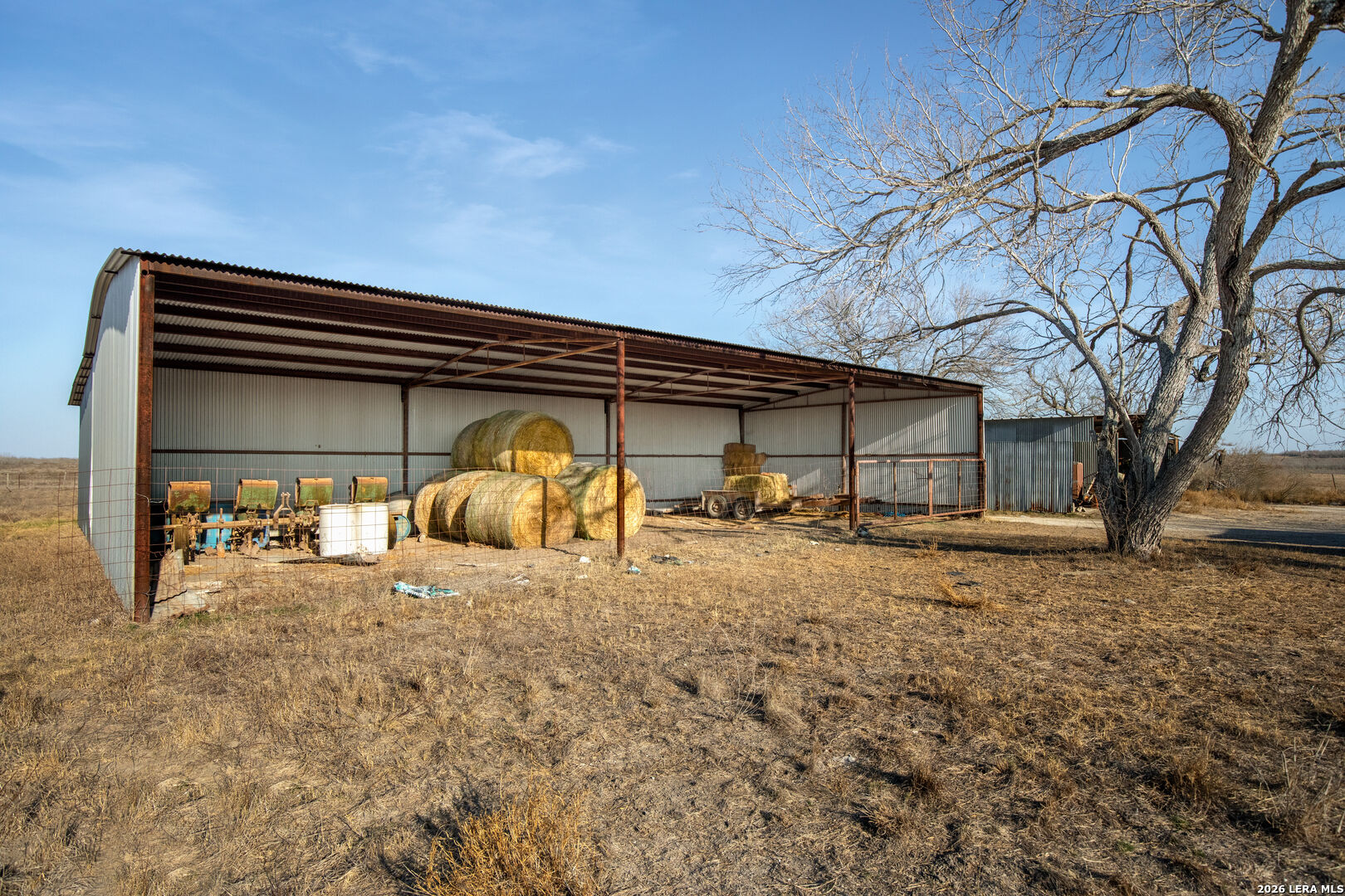 3407 Cr 215 Mccoy TX 78147