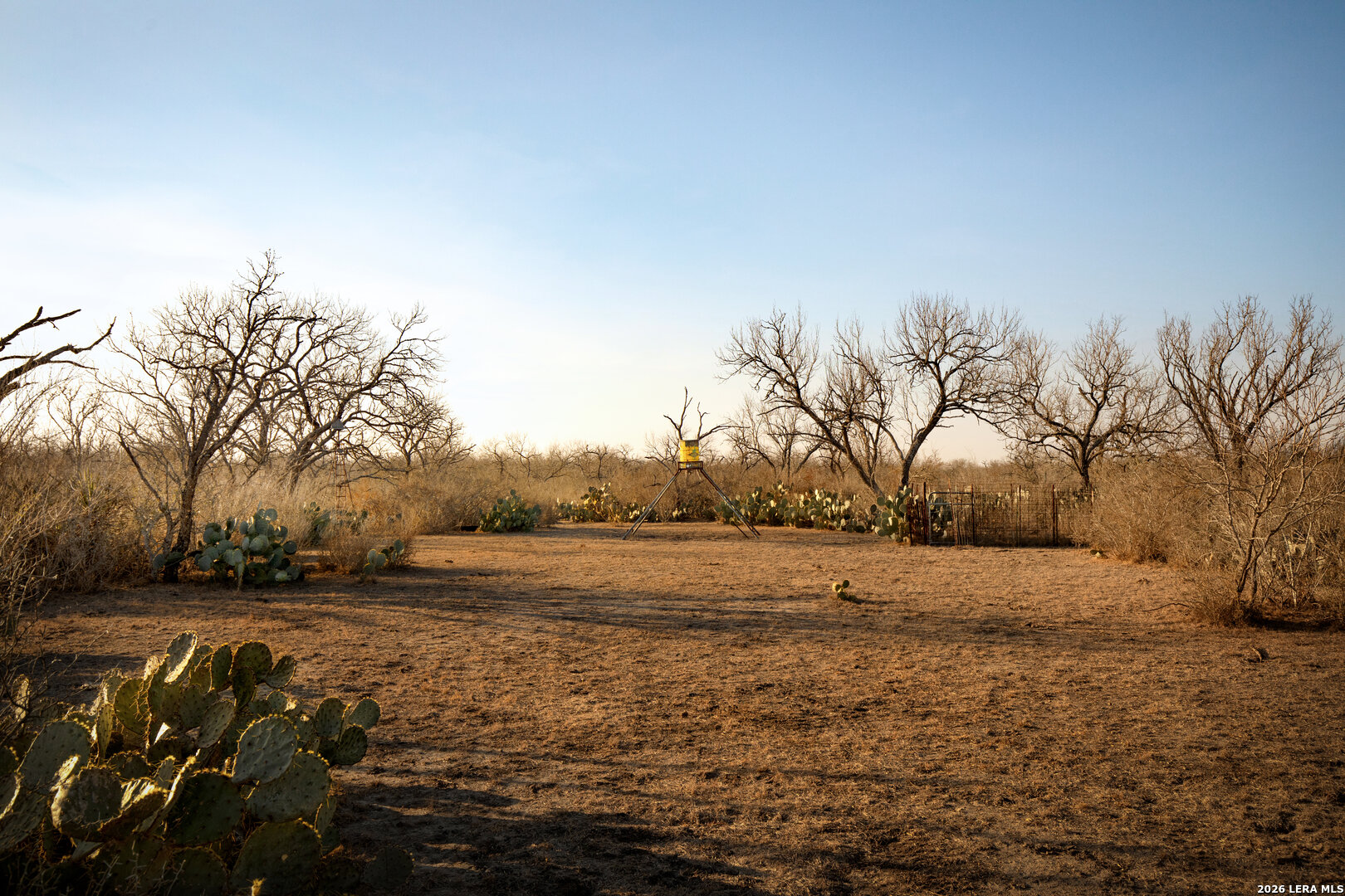 3407 Cr 215 Mccoy TX 78147