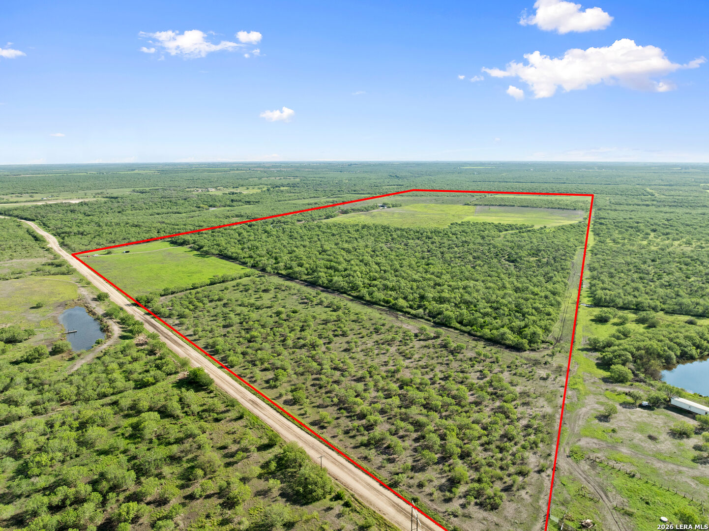 3407 Cr 215 Mccoy TX 78147