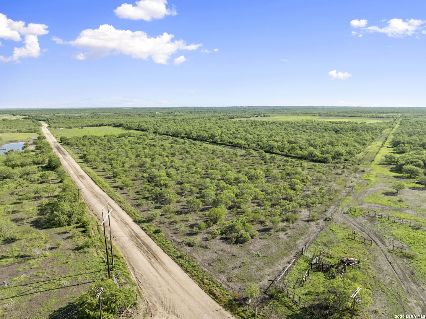 3407 Cr 215 Mccoy TX 78147