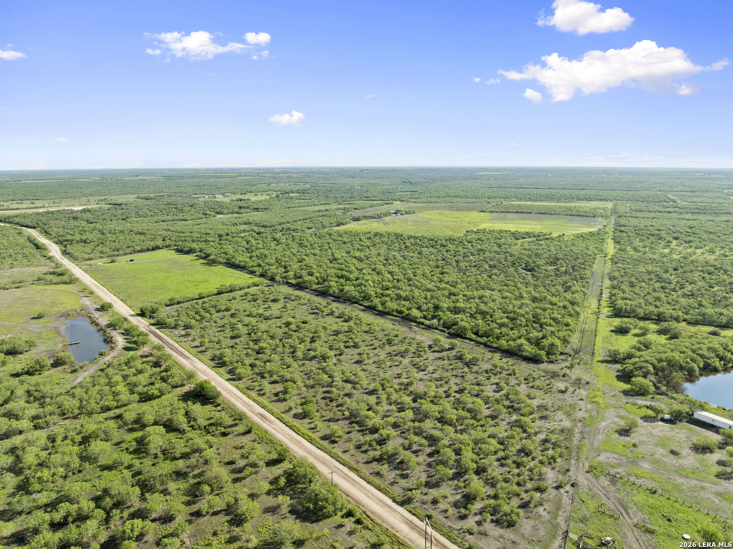 3407 Cr 215 Mccoy TX 78147