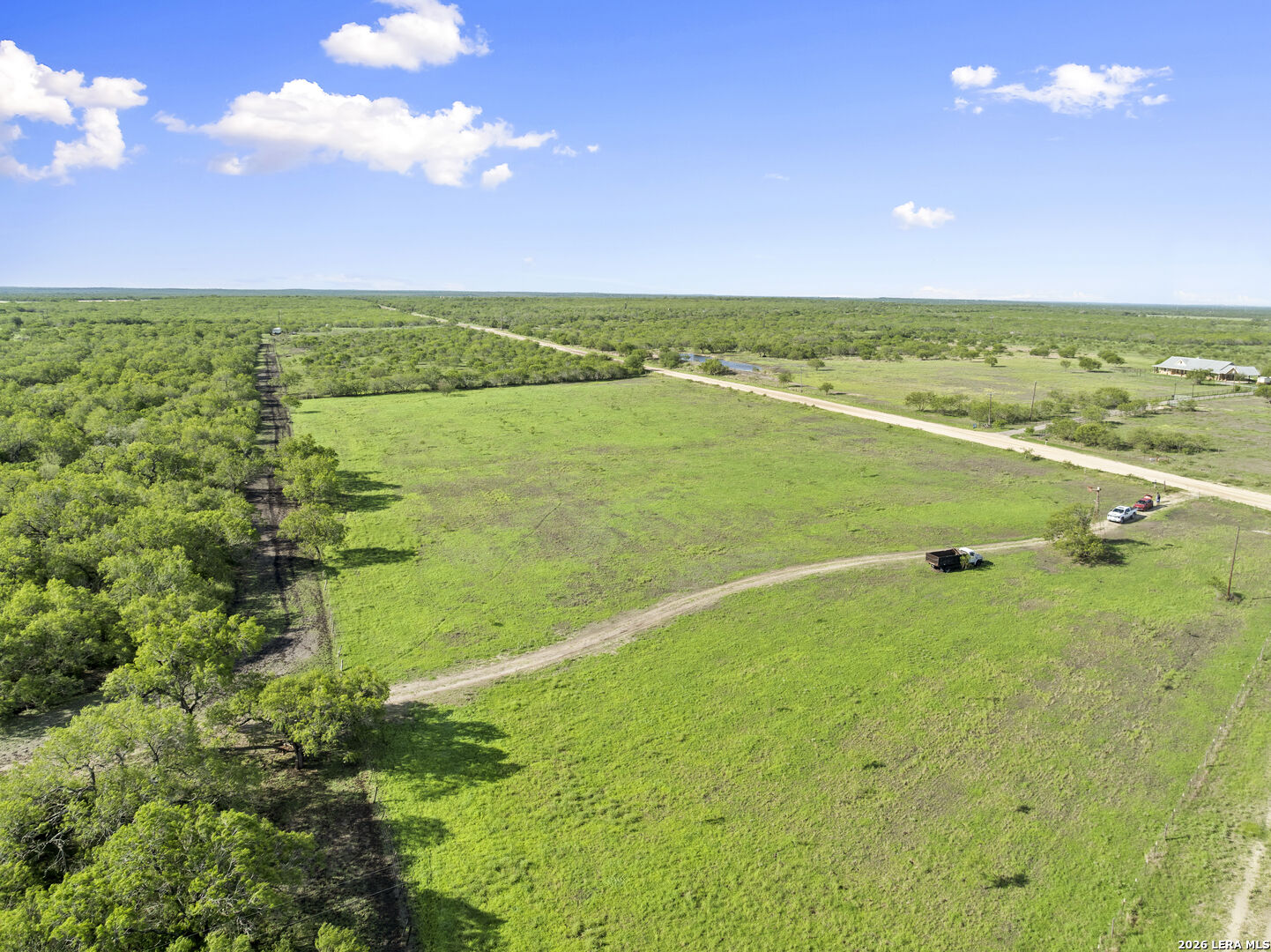 3407 Cr 215 Mccoy TX 78147