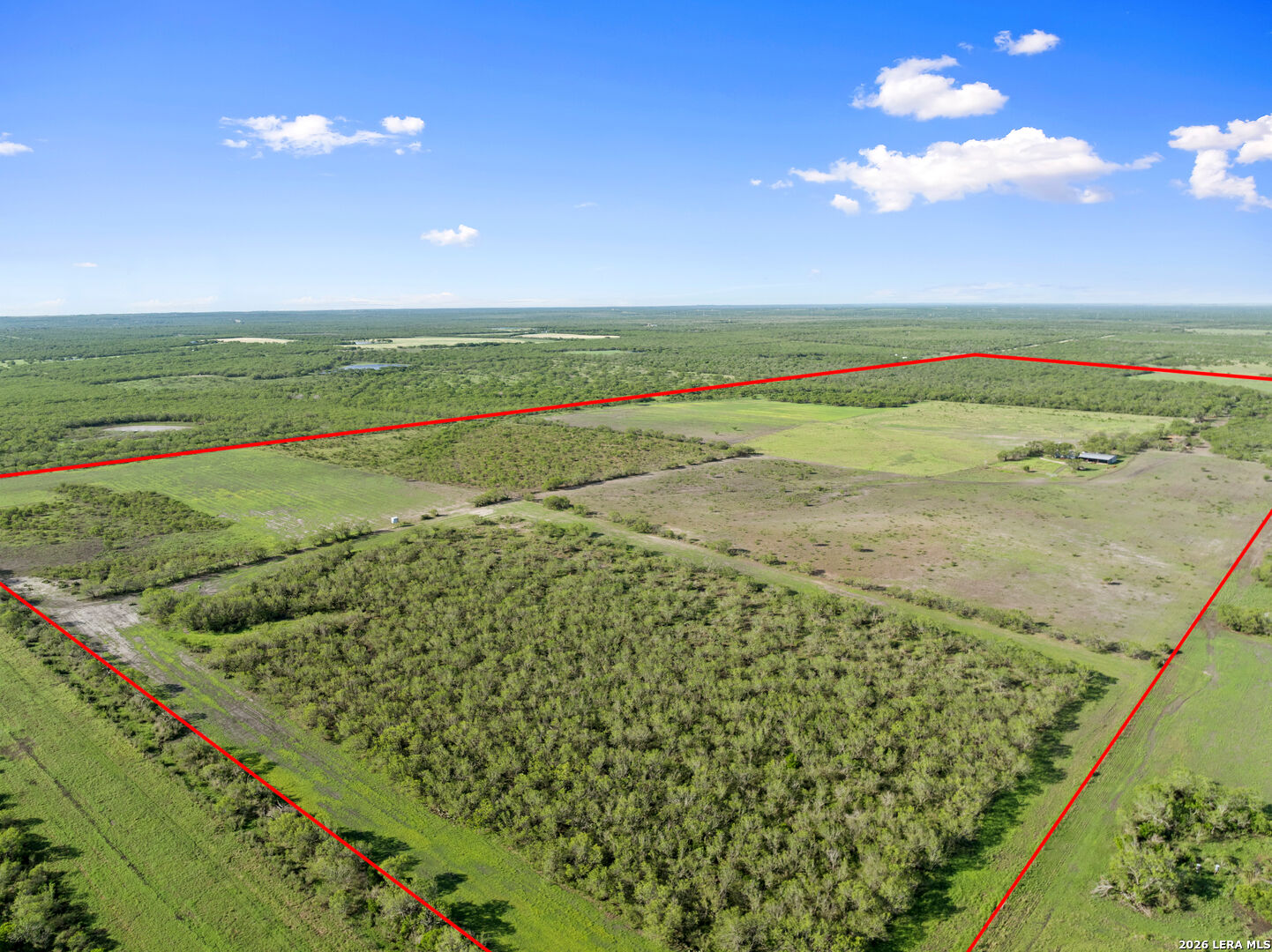 3407 Cr 215 Mccoy TX 78147
