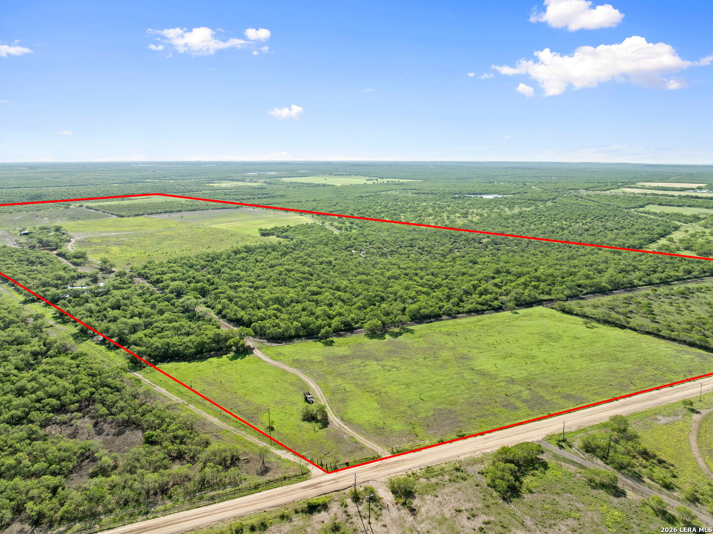 3407 Cr 215 Mccoy TX 78147