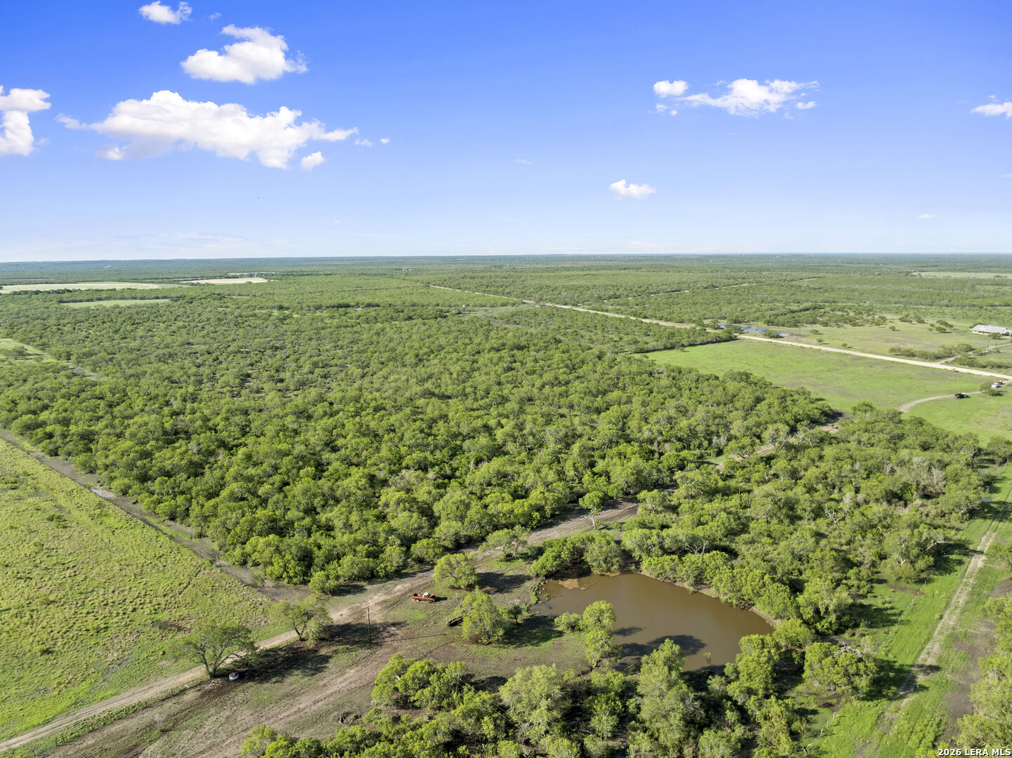 3407 Cr 215 Mccoy TX 78147