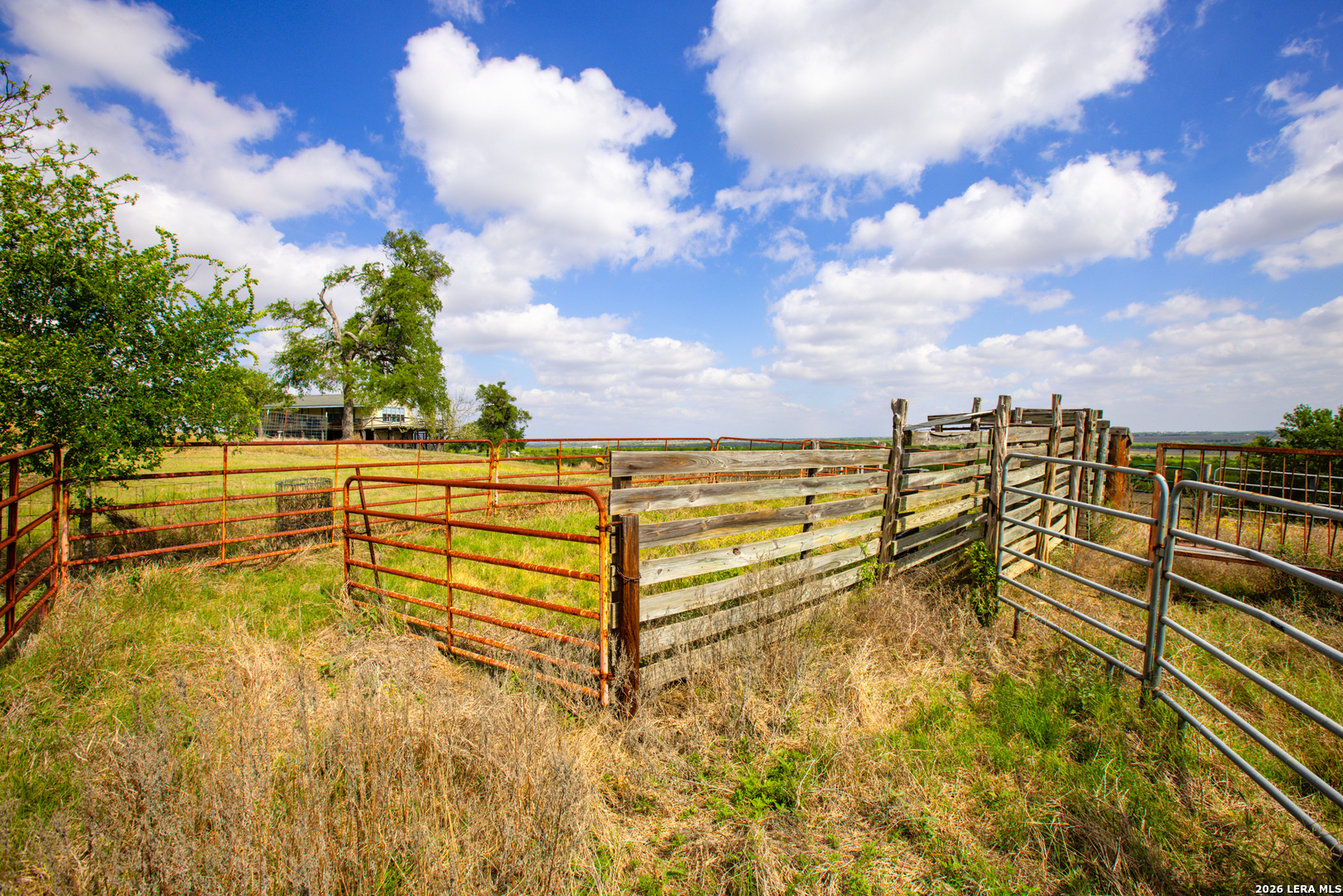12017 Fm 20 Kingsbury TX 78638
