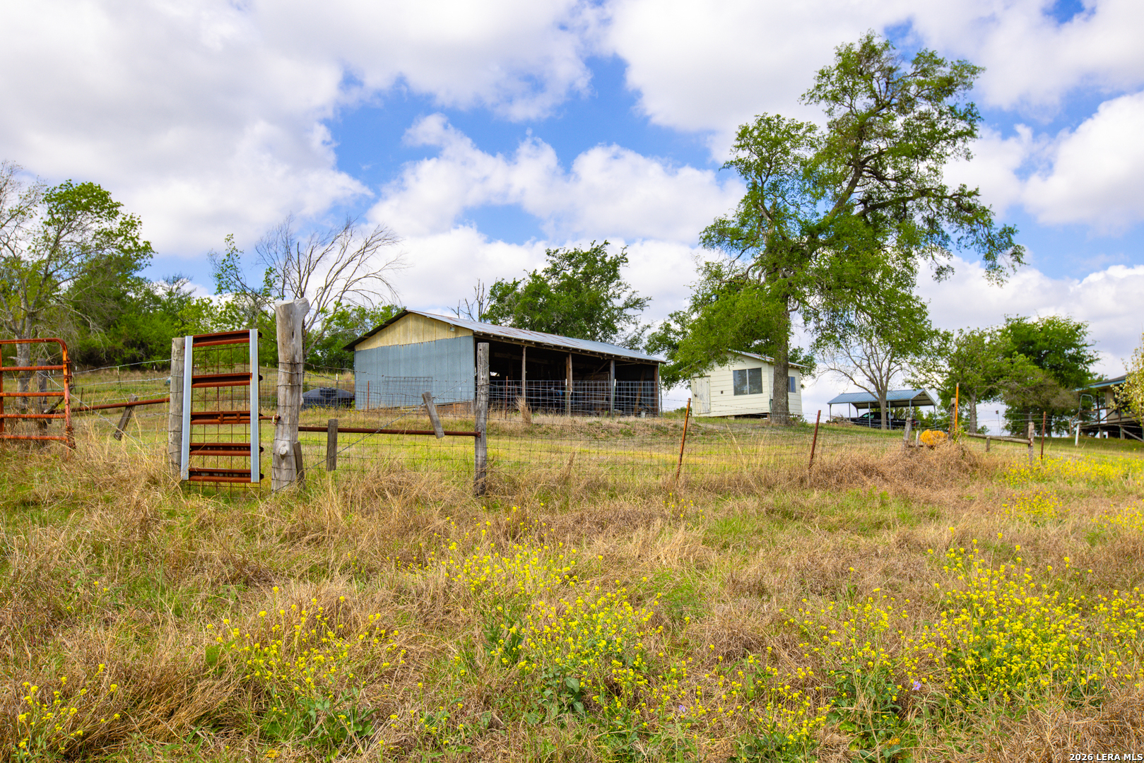 12017 Fm 20 Kingsbury TX 78638