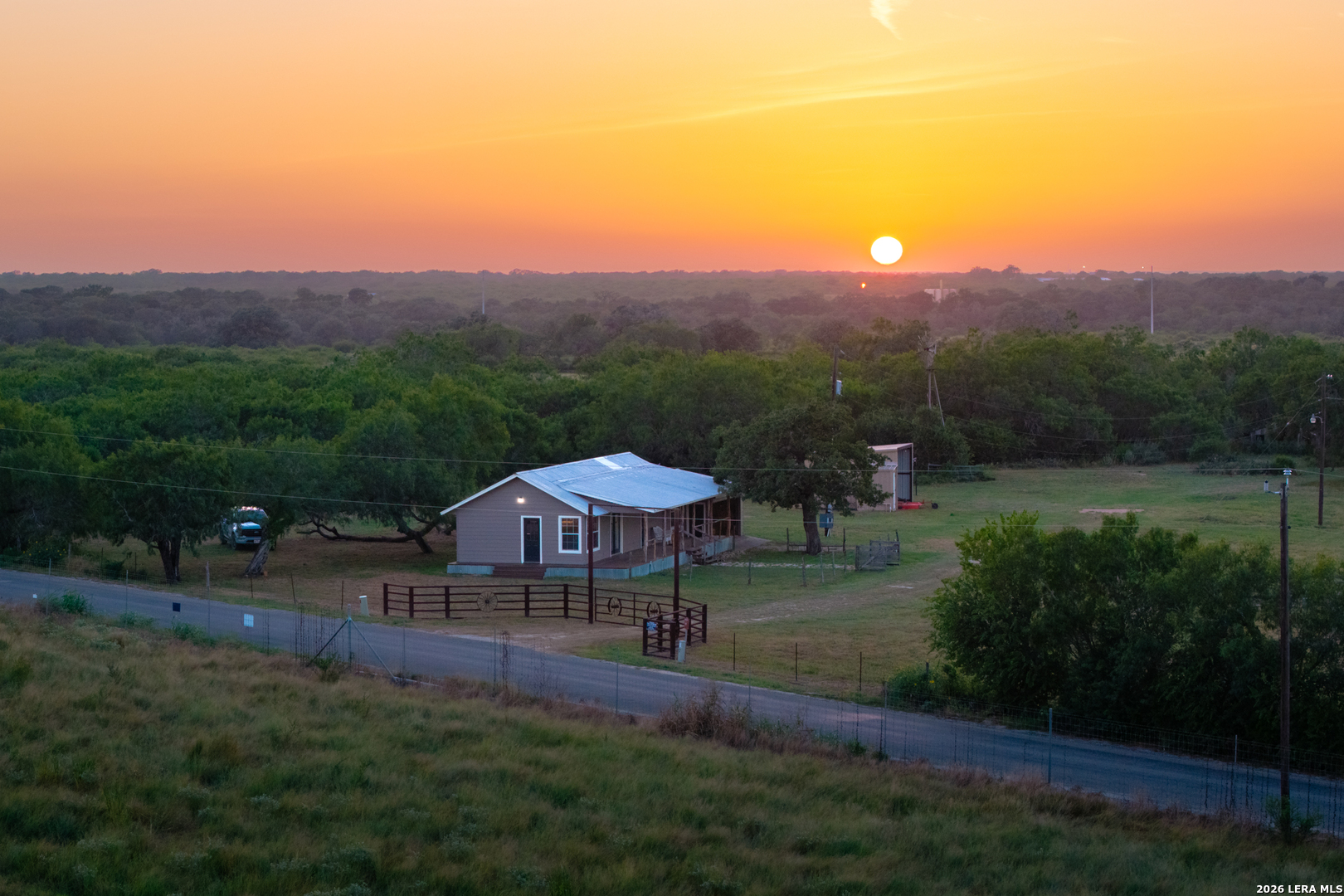 9549 County Road 277 Gillett TX 78116